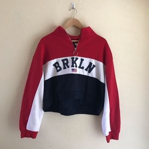 H&M Cropped Brooklyn USA Sweater
